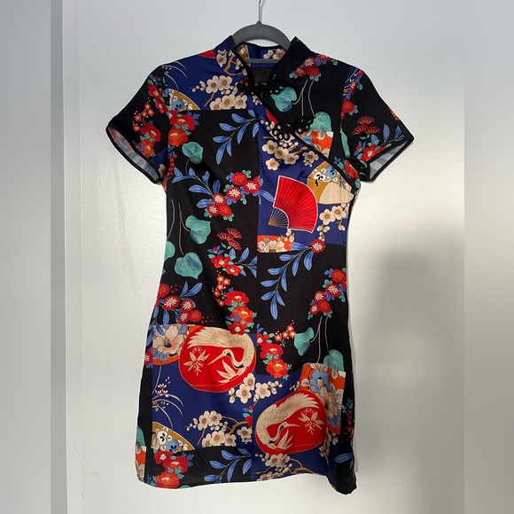 Asian style mini dress 🖤 - Picture 1 of 3